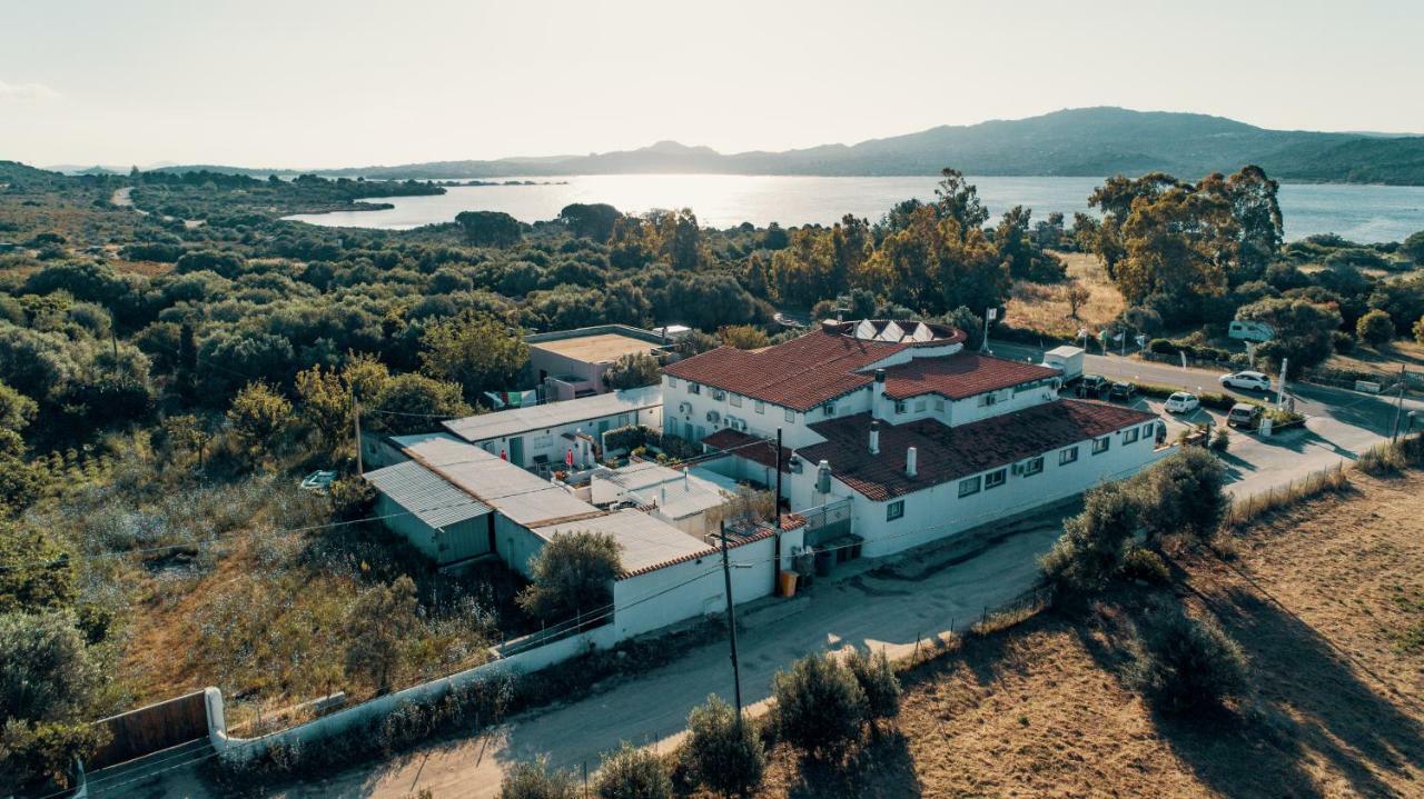 Hotel Il Timone Куньяна Экстерьер фото